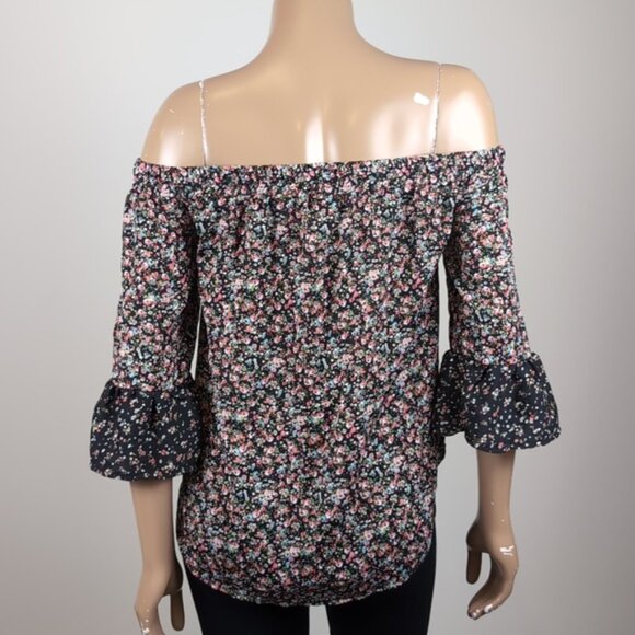 3/$20 Ardene Floral Off Shoulder Top Ruffle Flare Cropped Sleeve Size Small - Picture 7 of 11